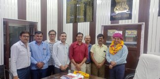 नव पदस्थापित उपखंड अधिकारी वर्मा का स्वागत, सम्मान करते रोटरी क्लब मालपुरा ग्रीन के पदाधिकारी