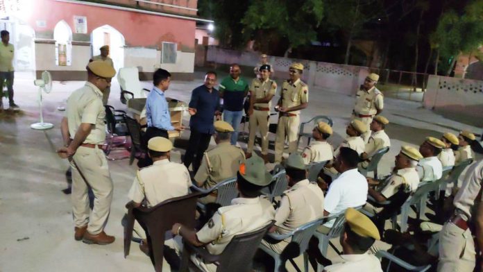 Superintendent of Police Tripathi visited the world famous Dadabari and had a meeting in the police station