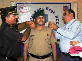 Malpura resident Kamlesh Kumhar became Captain, promotion from the post of NCC officer in MBM University