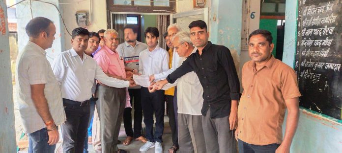 Hindu Samarsata Manch handed over demand letter to municipal EO regarding Deepotsav