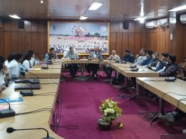 Internship students of Veterinary College in Avikanagar interacted